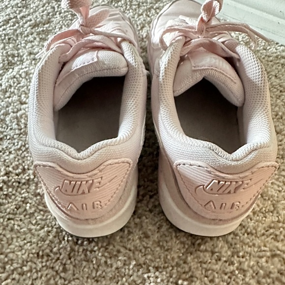 Nike Airmax Light Pink - Picture 2 of 6